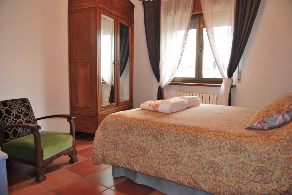 Casa Rural La Cuadraa Linares de Riofrío Exteriör bild