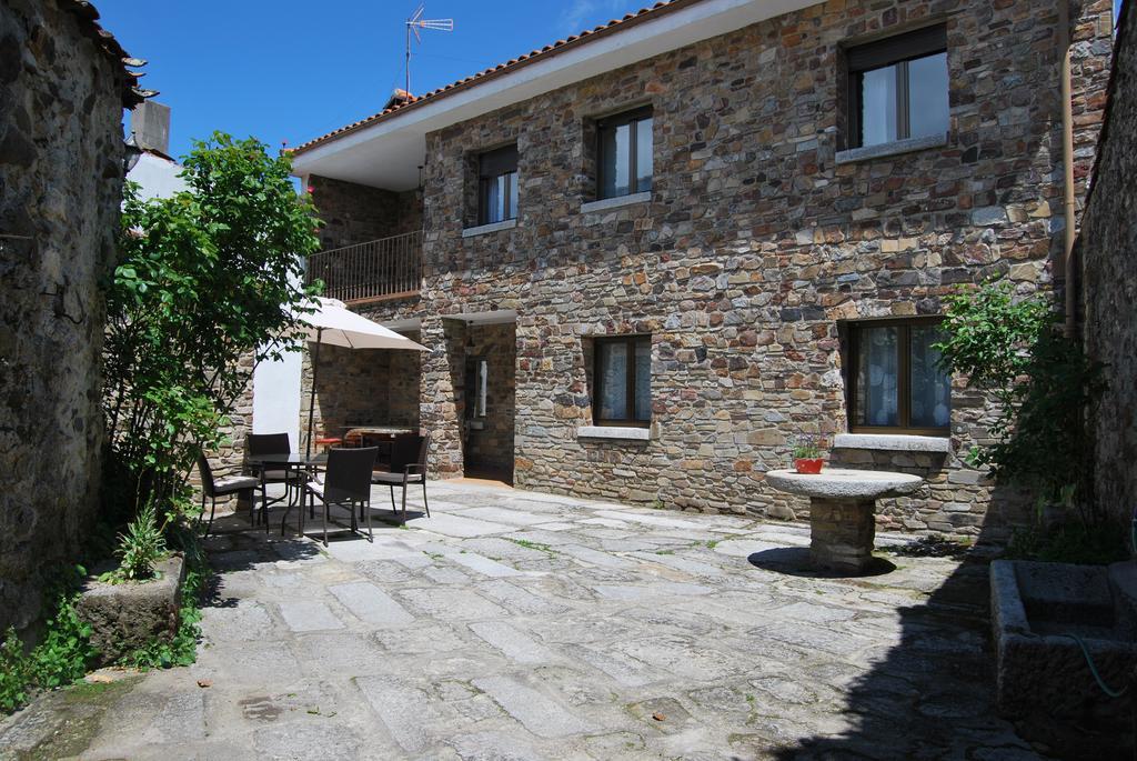 Casa Rural La Cuadraa Linares de Riofrío Exteriör bild