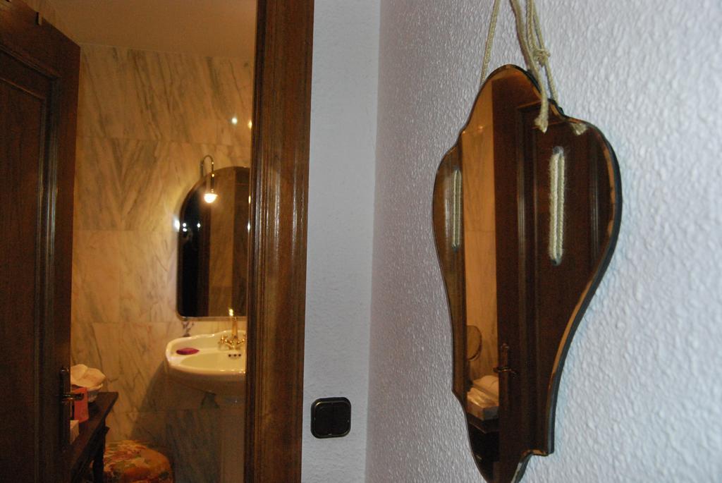 Casa Rural La Cuadraa Linares de Riofrío Exteriör bild
