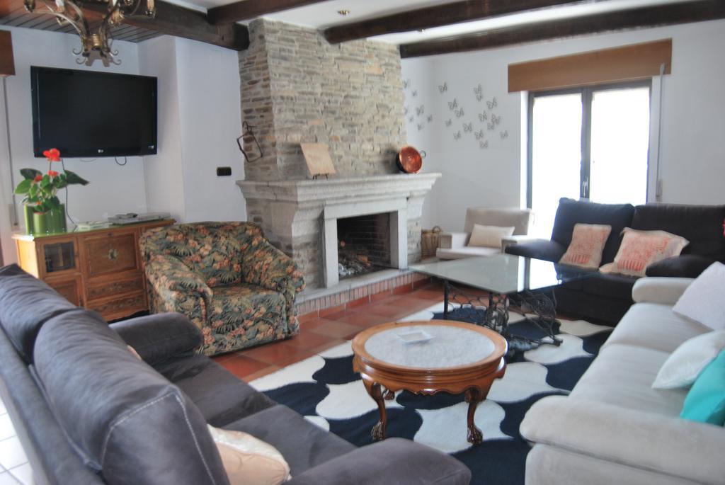 Casa Rural La Cuadraa Linares de Riofrío Exteriör bild