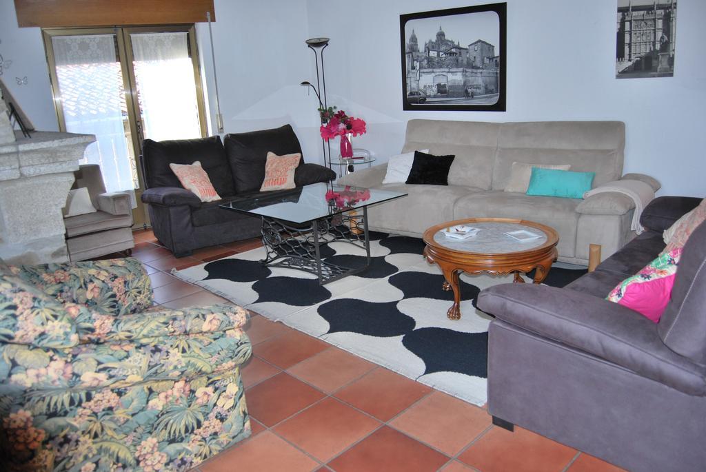 Casa Rural La Cuadraa Linares de Riofrío Exteriör bild